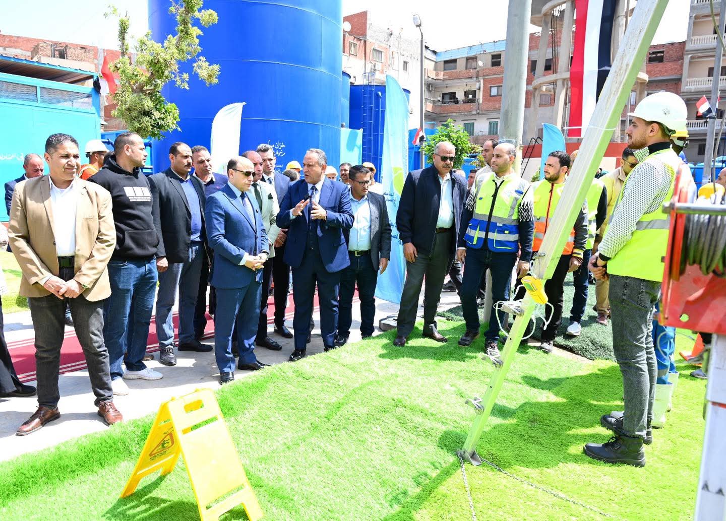 محافظ الغربية يشهد محاكاة طوارئ متكاملة بمحطة مياه شبرا ملكان بالمحلة الكبرى