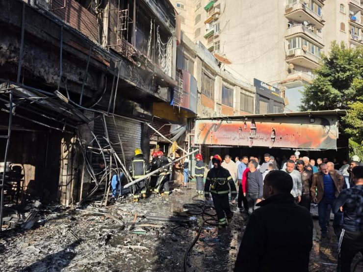 السيطرة على حريق نشب داخل أحد المطاعم الشهيرة بالإسكندرية 