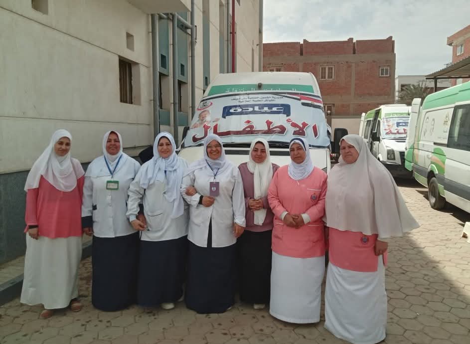 قافلة طبية ببني سويف تُقدم 2200 خدمة وتفحص أكثر من 1000 مواطن ضمن 
