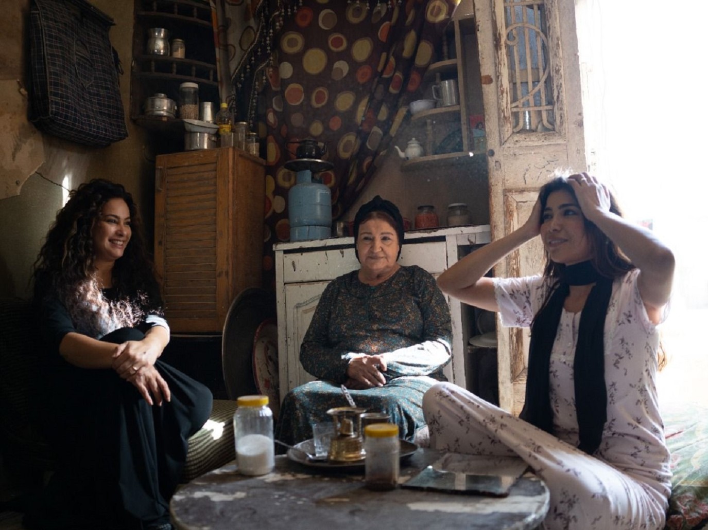 هند صبري تختتم تصوير مسلسل مناعة في أجواء مشحونة بالعاطفة والتأثر