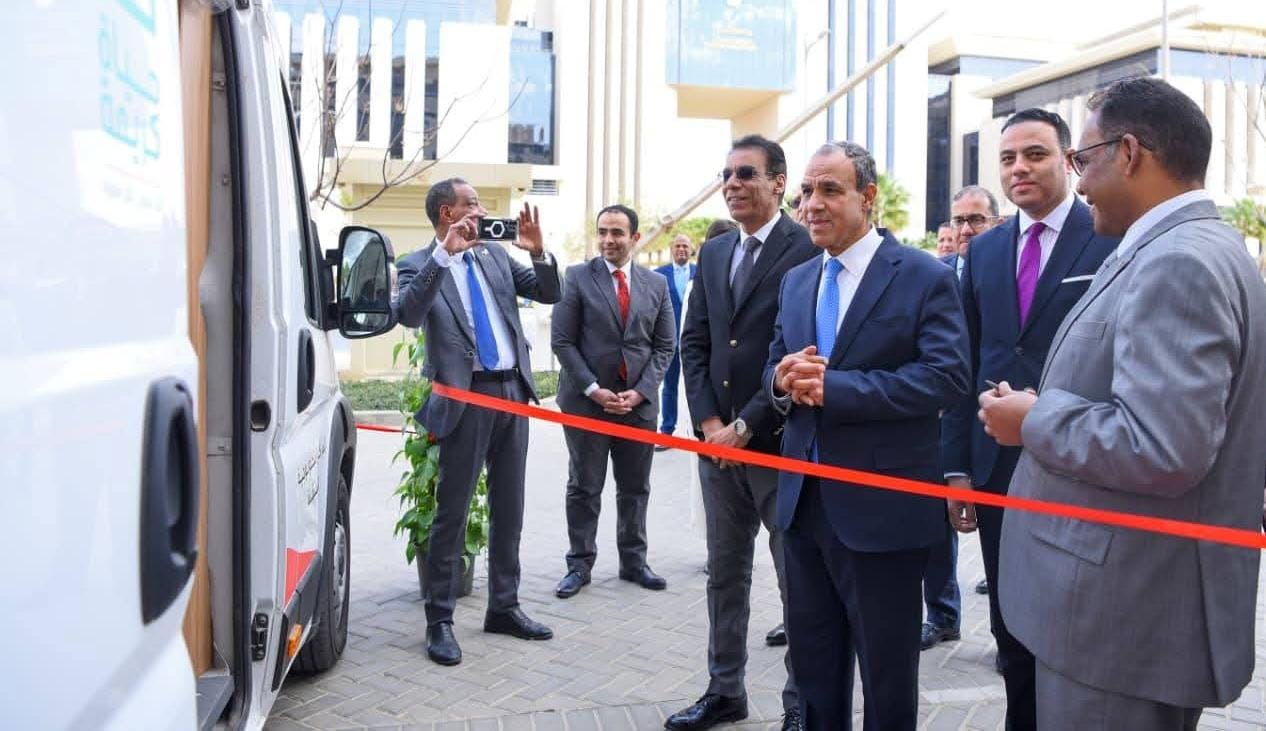 وزير الخارجية يفتتح مكتب تصديقات متنقل بالعاصمة الجديدة