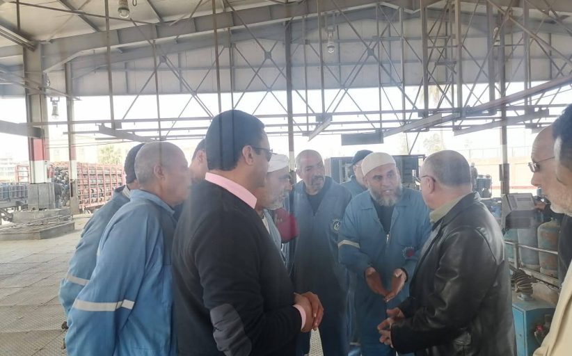 السكرتير العام المساعد بالدقهلية يتفقد محطة تعبئة الغاز السائل بطلخا