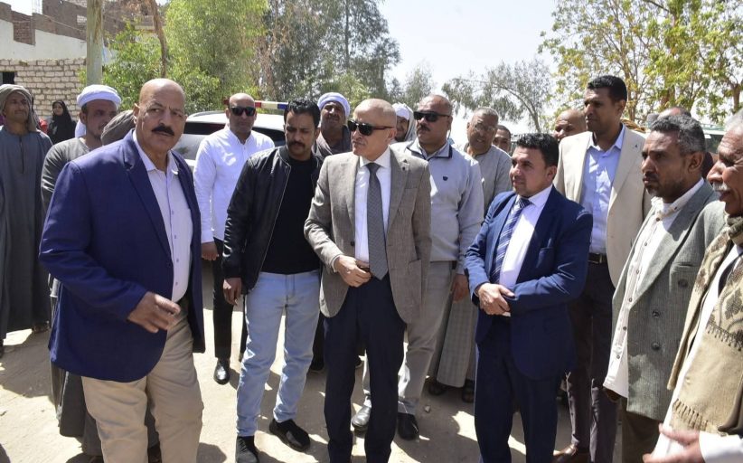 جولة ميدانية لمحافظ الأقصر بالقرنة لمتابعة الخدمات ومشروعات التطوير