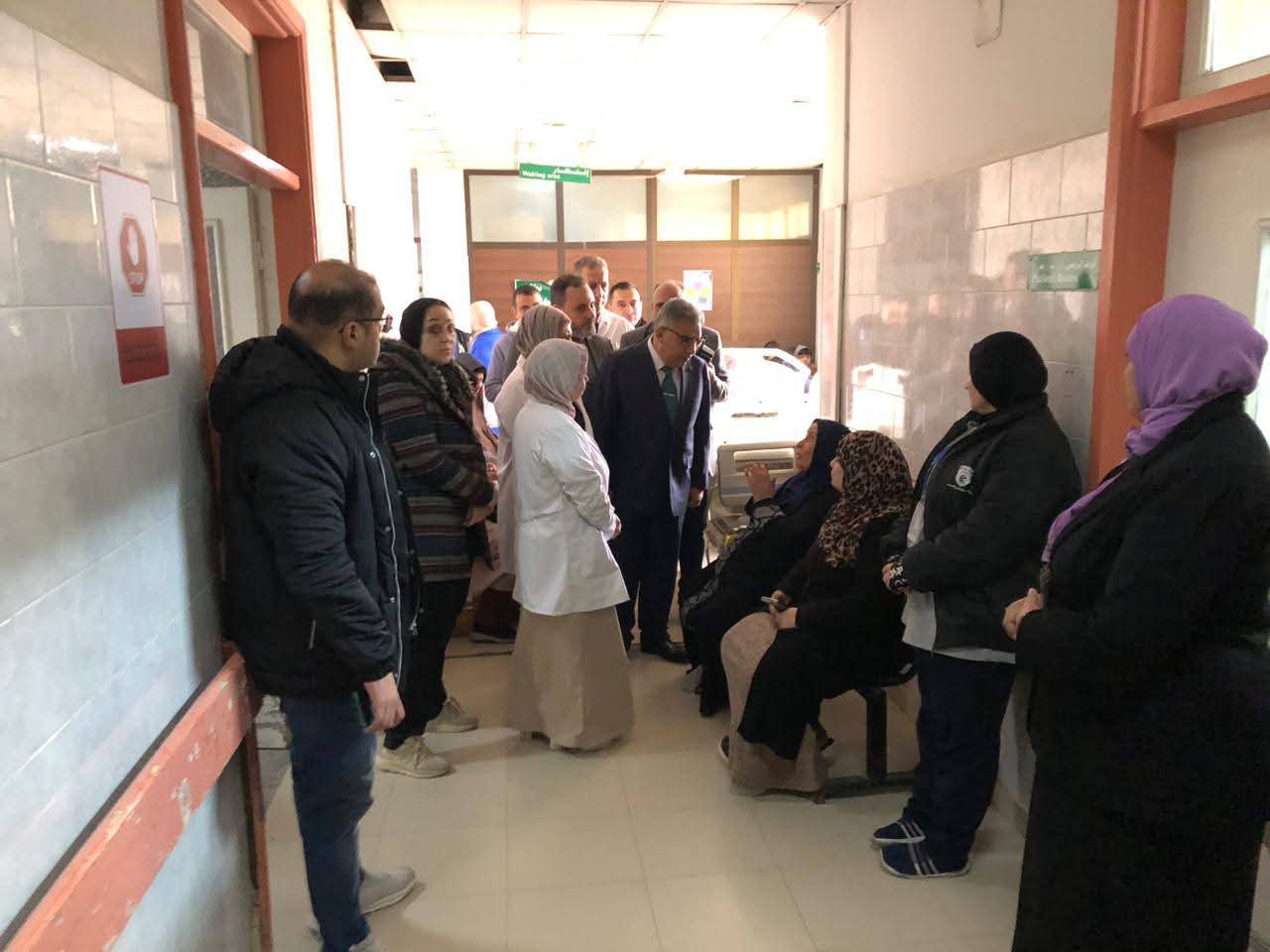 جولة مفاجئة لمتابعة الخدمات الصحية وتطوير مستشفى سندوب للتأمين الصحي