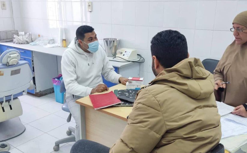 قافلة سكانية بالدلنجات تقدم خدمات طبية وتحاليل مجانية لـ195 مواطنًا