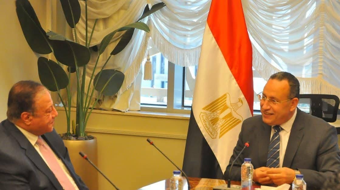 وزير التعليم العالي يبحث مع رئيس الجهاز المصري للملكية الفكرية تعزيز التعاون المشترك