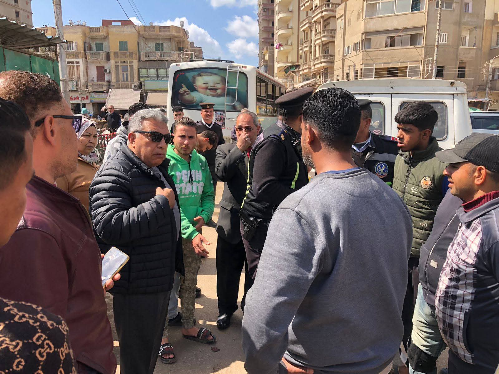 جولات ميدانية مكثفة بالمنصورة لضبط الإشغالات وتحسين الحركة المرورية