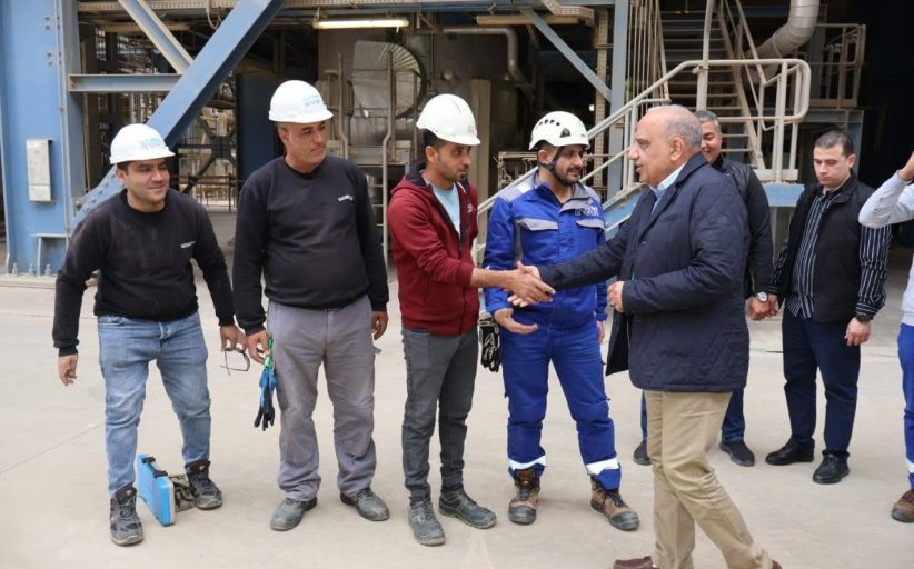 جولة ميدانية لوزير الكهرباء لتعزيز كفاءة محطة بني سويف