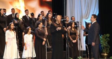 الأوبرا المصرية تُبدع في عيد الأم.. ليلة غنائية مميزة لكورال الشباب والأطفال على مسرح الجمهورية