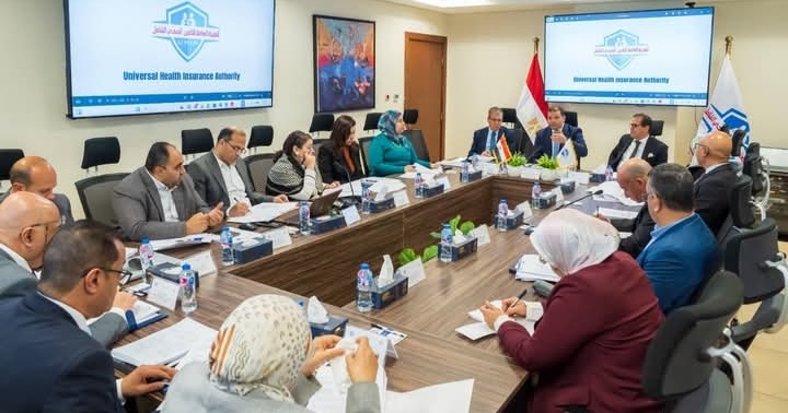 مجلس إدارة التأمين الصحي الشامل يناقش الاستدامة المالية ويعتمد تقارير الرقابة والمراجعة في اجتماعه الـ102