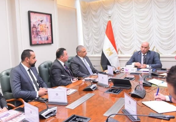 وزير العمل يبحث مع شركة ليوني الألمانية توفير 500 فرصة عمل وتأهيل الشباب لصناعة ضفائر السيارات