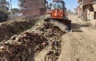 حملات مكثفة للنظافة بأسيوط تسفر عن رفع 1200 طن مخلفات تطهير الترع