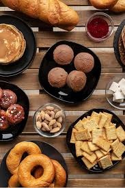 سر الرغبة في تناول وجبة خفيفة بعد الشبع ..العلم يفسر