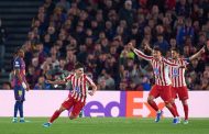 أتلتيكو مدريد يكتب التاريخ ويهزم برشلونة على أرضه بعد عقدتين