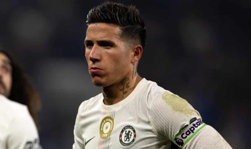 أزمة إينزو فيرنانديز تتصاعد داخل تشيلسي وغيابه يثير التساؤلات الكبيرة