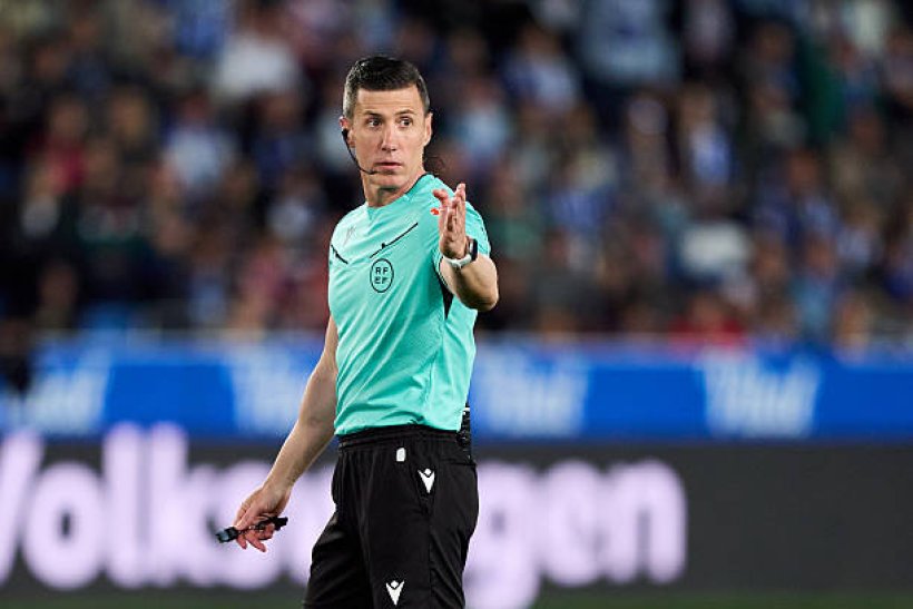 سيزار سوتو يدير قمة بيتيس وريال مدريد وسجل مثير يسبق اللقاء