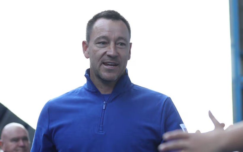 تصريحات جون تيري السياسية تثير جدلًا واسعًا في بريطانيا وخارجها