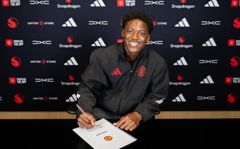 مانشستر يونايتد يحسم مستقبل ماينو بعقد طويل حتى عام 2031