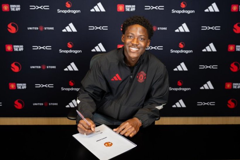 مانشستر يونايتد يحسم مستقبل ماينو بعقد طويل حتى عام 2031