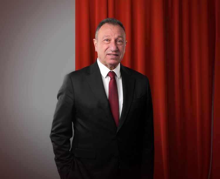 الخطيب خارج اجتماع الأهلي الطارئ وسط اشتعال أزمة التحكيم مع الاتحاد