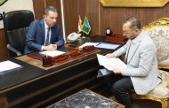 محافظ المنوفية يفحص طلبات عدد من المواطنين ويأمر بـ تطبيق روح القانون لحل شكاوى المواطنين