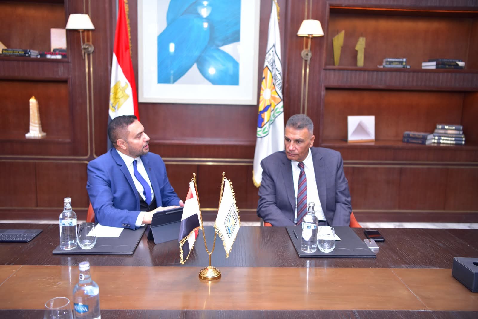 محافظ جنوب سيناء يناقش توسع مشروعات الطاقة النظيفة مع تحالف «جيلا / إنترو»