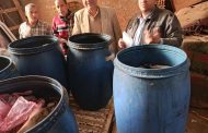 حملة تموينية بملوي تضبط كميات كبيرة من الأغذية الفاسدة وتؤكد تشديد الرقابة على الأسواق