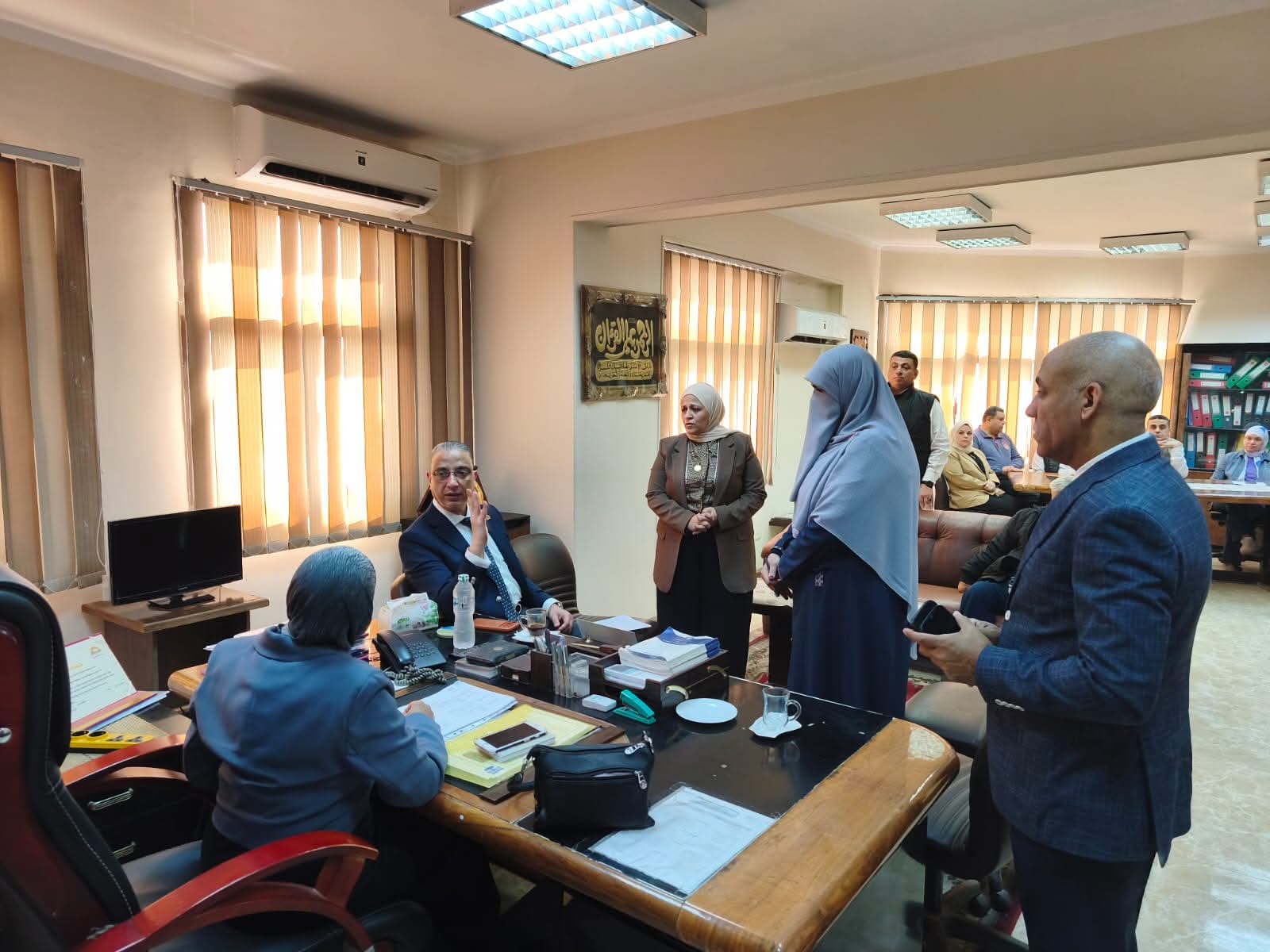 محافظ الجيزة يتابع مشروعات الإسكان ويوجه بحلول عاجلة لتسريع التنفيذ