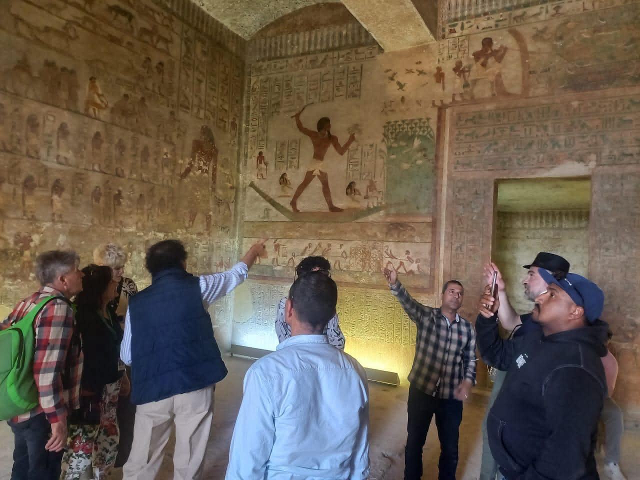 رحلة إبداعية في قلب التاريخ.. بني حسن تستقبل فنانين العالم ضمن ملتقى جبل الطير الدولي بالمنيا