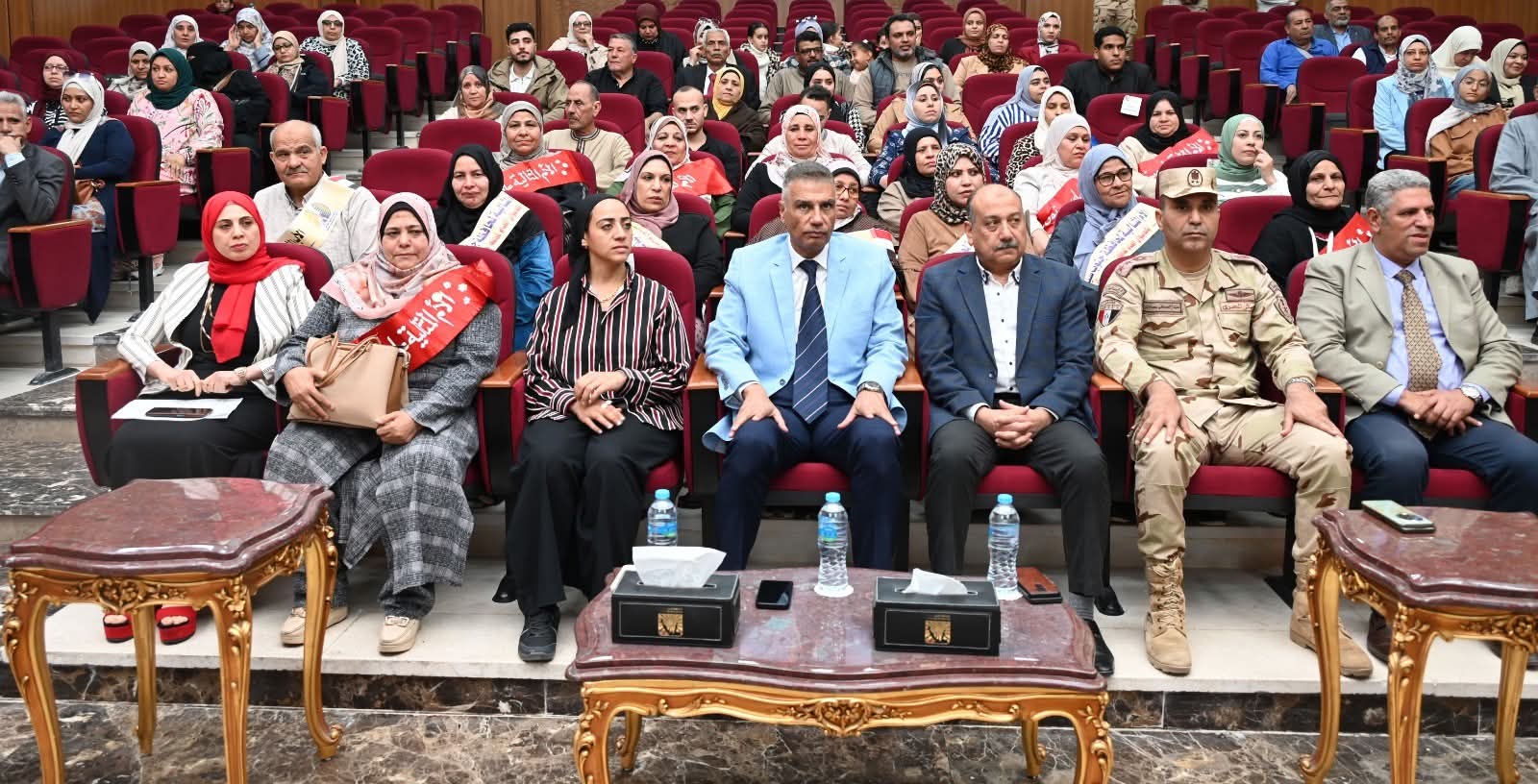 محافظ جنوب سيناء يشهد تكريم الأمهات والآباء المثاليين لعام 2026 بالديوان العام 