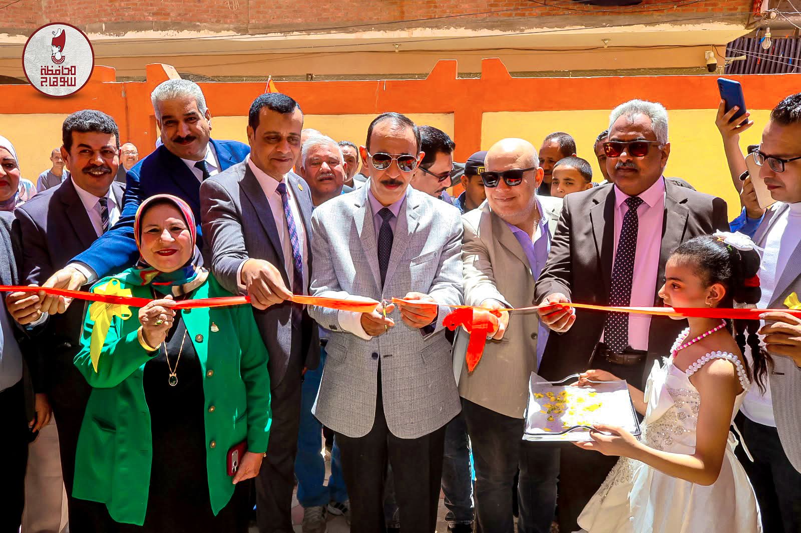 محافظ سوهاج يفتتح مدرستين جديدتين بإدفا ضمن احتفالات العيد القومي للمحافظة