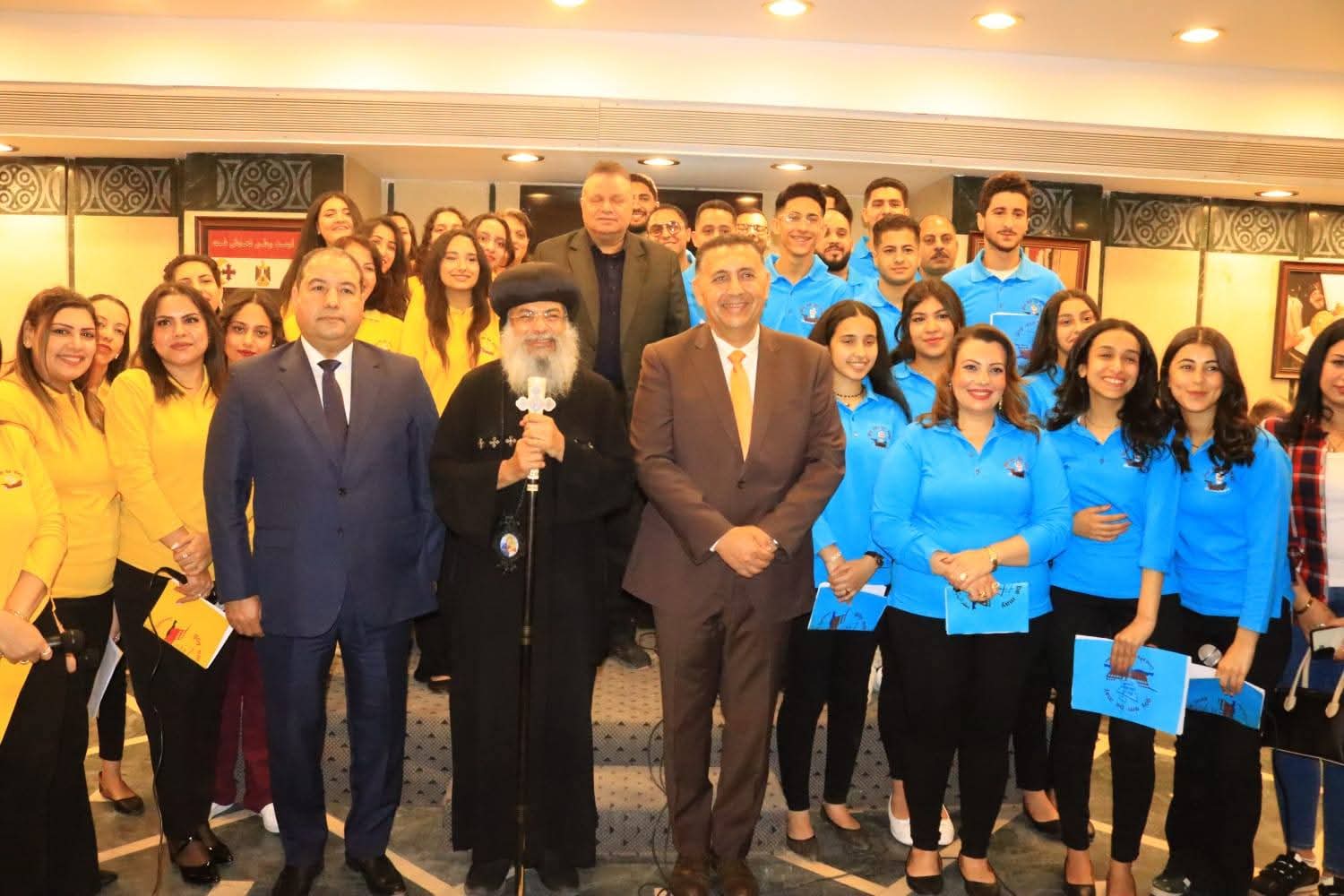 محافظ القليوبية يهنئ مطرانية بنها بعيد القيامة المجيد خلال زيارة رسمية