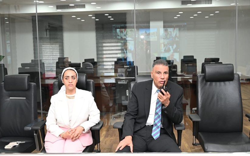 من غرفة الطوارئ بشرم الشيخ.. محافظ جنوب سيناء يتابع جاهزية المدن لأعياد الربيع