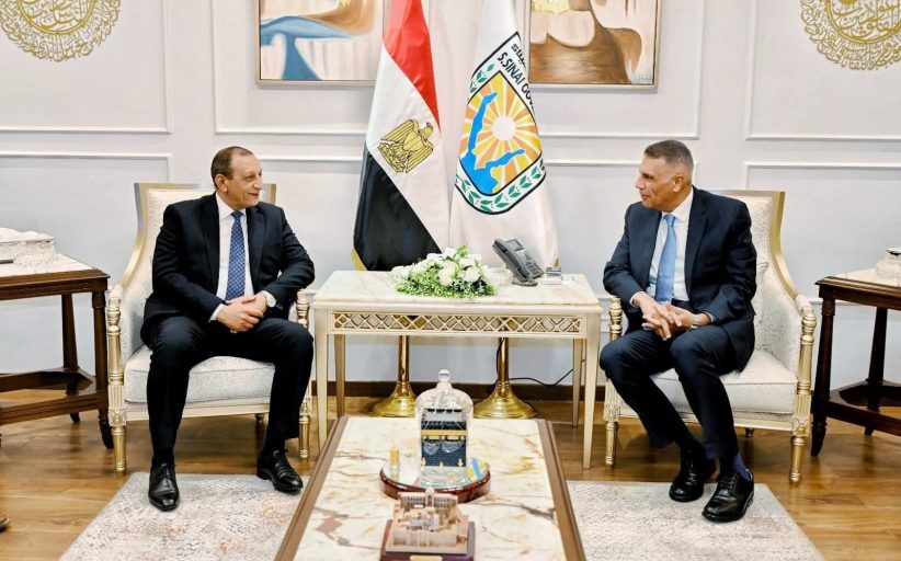 محافظ جنوب سيناء يبحث مع رئيس هيئة موانئ البحر الأحمر تطوير موانئ نويبع وطابا لتعزيز النقل البحري