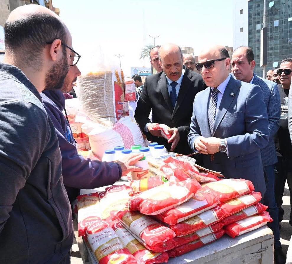 محافظ الغربية يتابع أسواق 