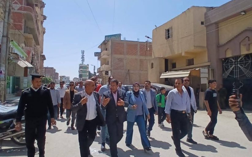 سكرتير عام مساعد الفيوم يتفقد المحال التجارية وصوامع القمح بطامية