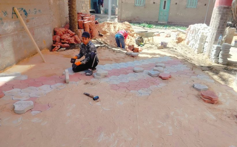 محافظ كفرالشيخ يتفقد تطوير شوارع مطوبس ويشيد بدور الأهالي في دعم الأعمال