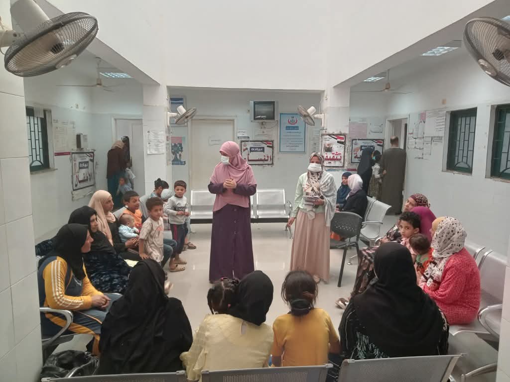 الكشف على 744 مواطنًا وتقديم 2381 خدمة طبية بقافلة علاجية مجانية بقرية نصر جمعة ببني سويف