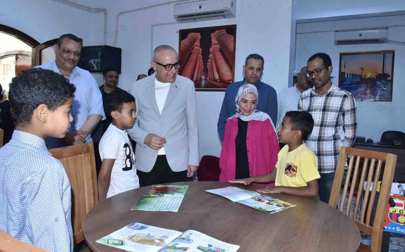 جولة ميدانية لمحافظ الأقصر بالكرنك لمتابعة الخدمات وتلبية مطالب المواطنين