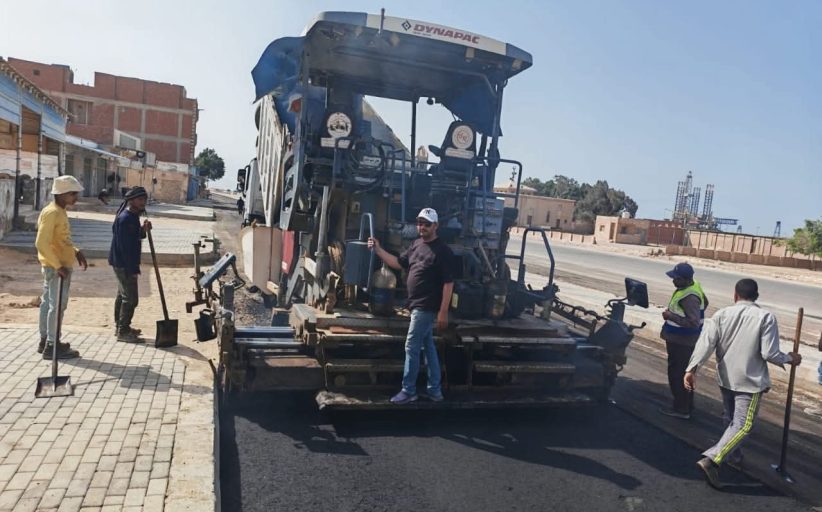 طرق جنوب سيناء تواصل تنفيذ الخطة الاستثمارية بأبو زنيمة وتستكمل أعمال التهدئة المرورية
