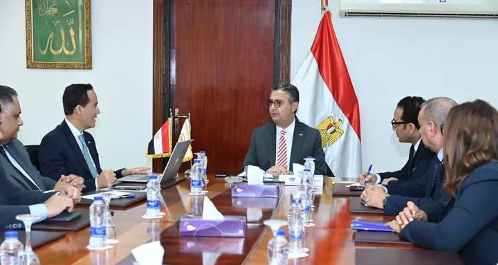 وزير التموين يتابع جهود جهاز تنمية التجارة الداخلية في التحول الرقمي