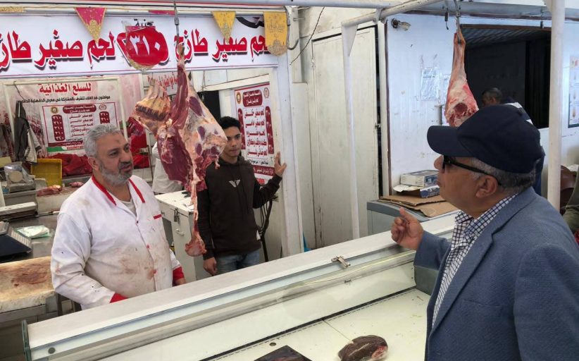 محافظ الدقهلية يتفقد معرض السلع الغذائية بالمنصورة ويؤكد استمرار توفير السلع بأسعار مخفضة