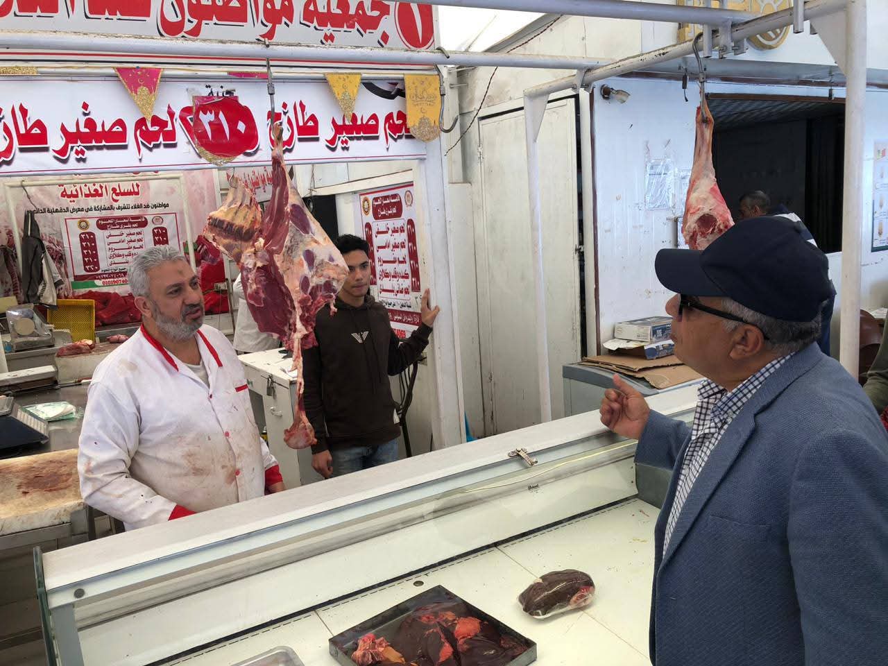 محافظ الدقهلية يتفقد معرض السلع الغذائية بالمنصورة ويؤكد استمرار توفير السلع بأسعار مخفضة