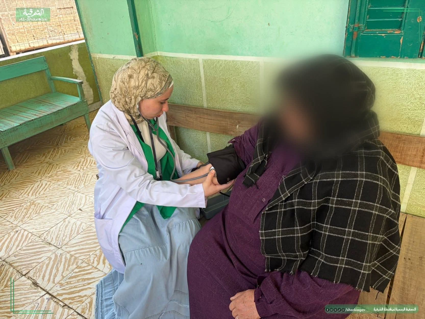 محافظ الشرقية يشيد بجهود الفرق الطبية في تقديم رعاية منزلية مجانية لكبار السن وذوي الهمم