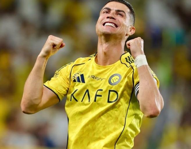 رونالدو يقترب من الثلاثية المئوية ويكتب فصلًا جديدًا مع النصر