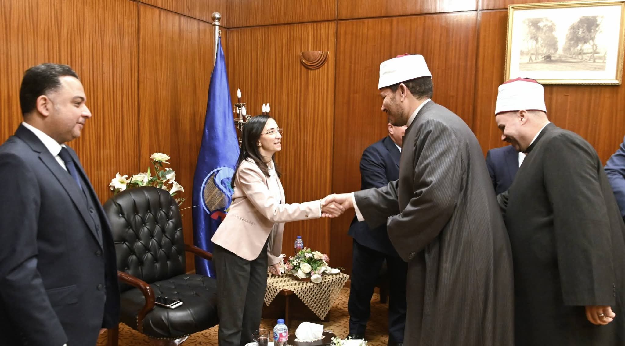 البحيرة تشهد أجواء وطنية في استقبال المهنئين بعيد القيامة المجيد بمشهد يعكس وحدة الصف