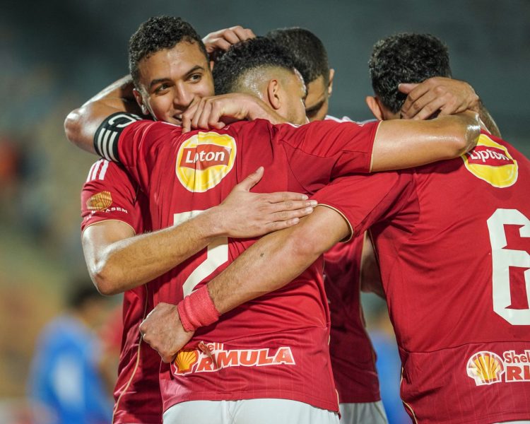 الأهلي يخطط لإعادة هيكلة واسعة تشمل الجهاز الفني والمحترفين