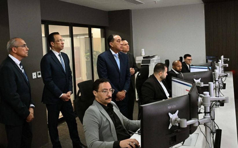 مدبولي يتفقد مركز التحكم بالعاصمة الجديدة ويؤكد: التكنولوجيا ركيزة بناء الدولة الرقمية