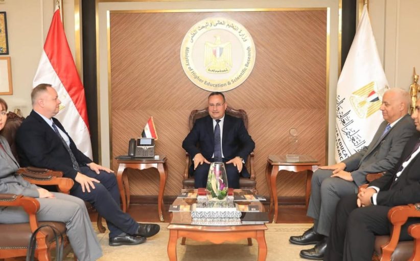 تعزيز الشراكة التعليمية بين مصر وبريطانيا.. خطوات جادة لإنشاء فرع لجامعة إيست لندن