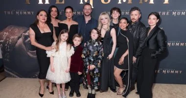 هوليوود تستقبل 